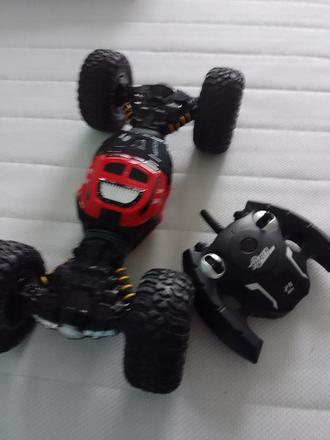 Terénne auto na ovladanie,