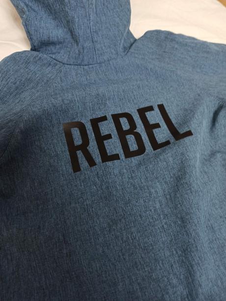 Bunda rebel, rebel kids,98