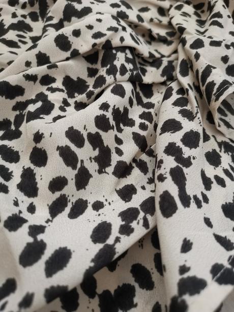 Šaty, ktoré skryjú bruško, 38