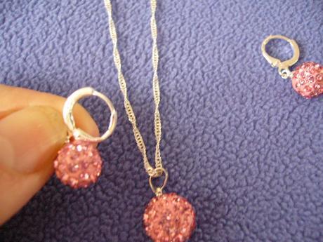 Naušnice + retiazka s priveskom,