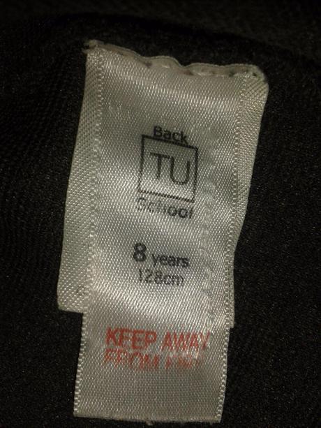 Sive satky so srdieckom, tu,128