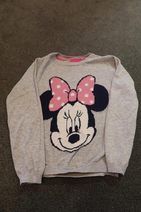 Svetrík minnie, 128