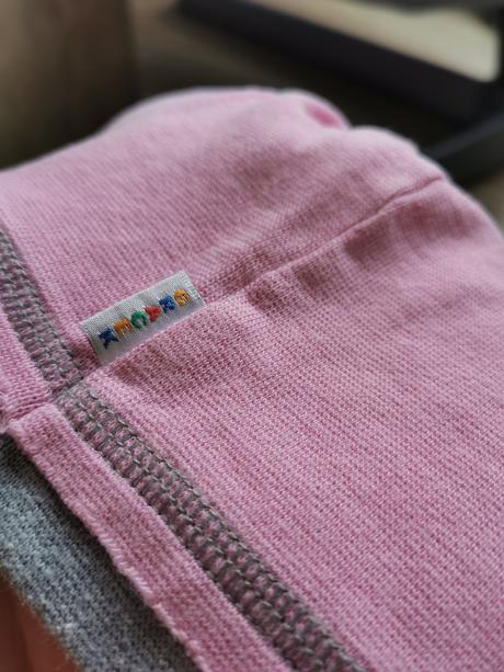 Čiapka motýlik, 98