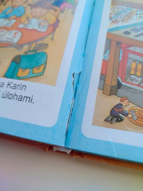 Bohato ilustrovaná detská kniha obrázky z mesta,