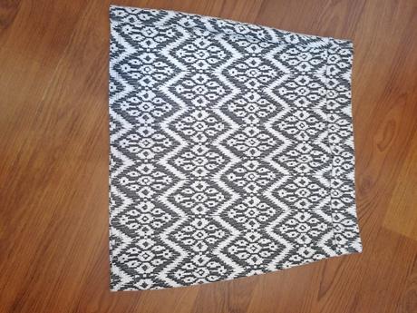 Čierno biela sukňa, lupilu,40