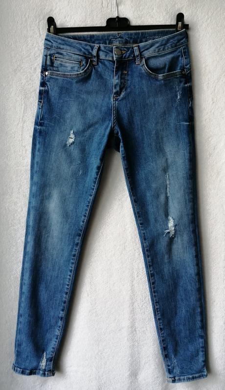 Pekné moderné rifle s elasténom, 36