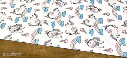 Bavlnená látka - jednorožce na bielom - cena za 10,