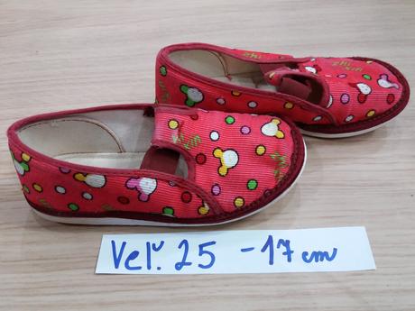 Papučky, 25