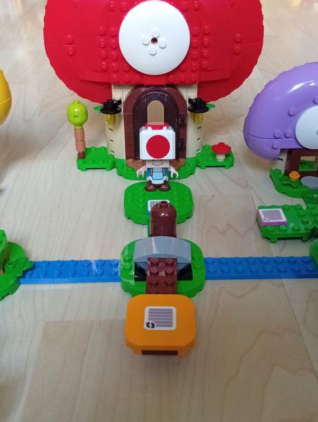 Lego super mario 71368 toadov hon za pokladom, 