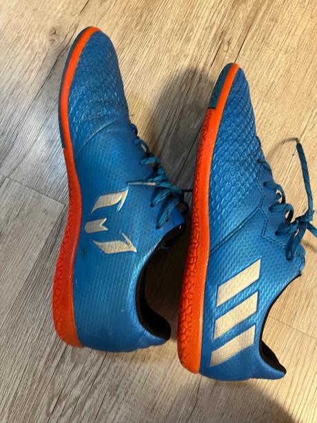 Halovky, adidas,38