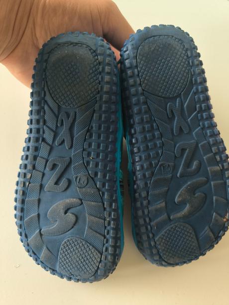 Topánky do vody, 27