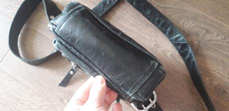 Kožená crossbody  bershka, bershka