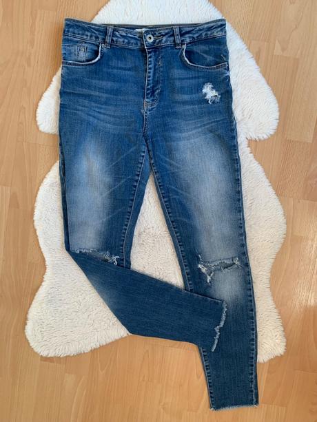 Dámske rifle, bershka,38