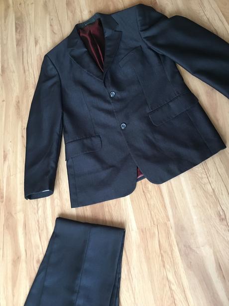 Pansky oblek a kosele plus kravaty, m