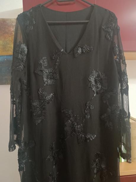 Spoločenské šaty, 46