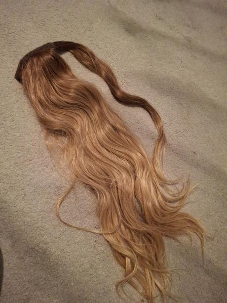 Cop z rovných vlasov,