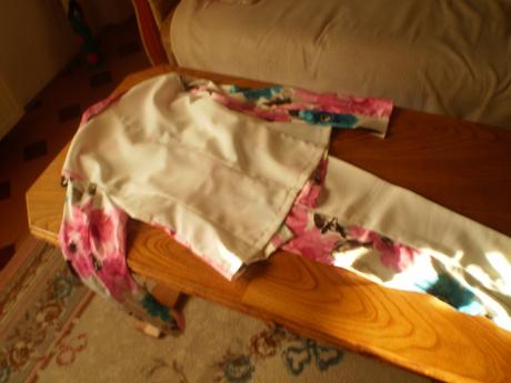 Kostym nohavicový, s