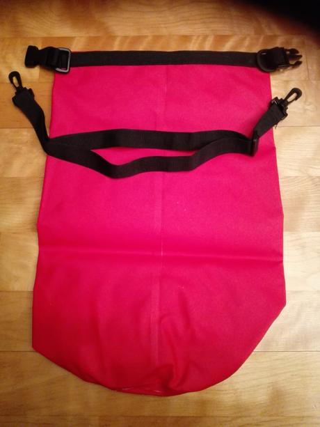 Vodeodolný vak a skladná fľaša, 