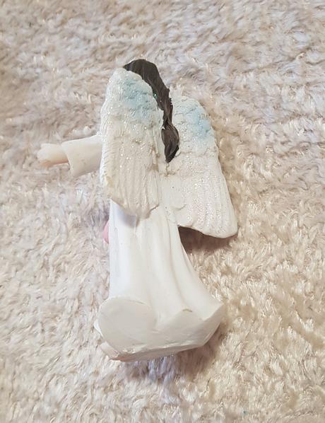 Soška anjela strážneho,