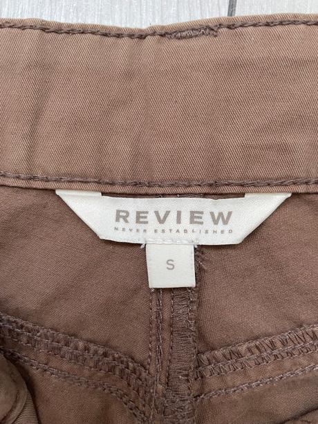 Odstrihnuté nohavice, review,s