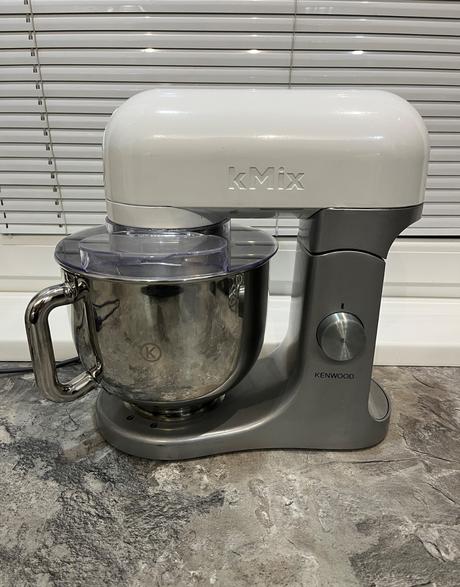 Kenwood kmx 50 kuchynský robot,