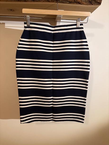 Pruhovana midi sukna, esmara,36