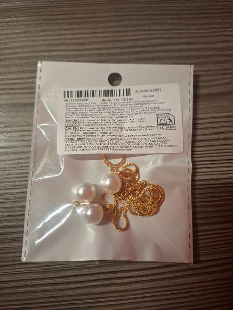 Dámsky set v zlatej farbe s umelými perlami, 