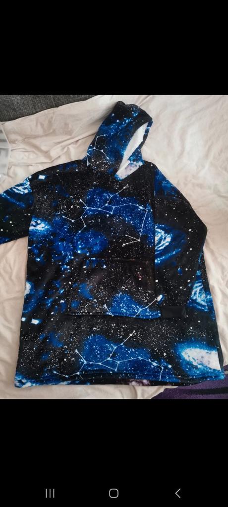 Tepla mikina, atmosphere