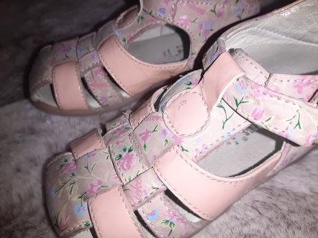 Celokožené romantické sandálky kickers, kickers,23