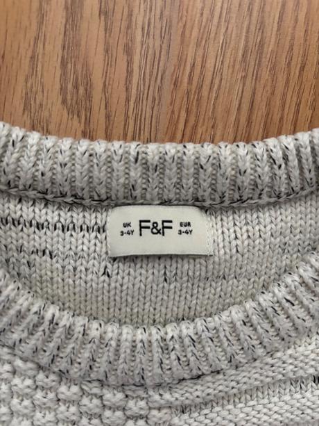 Sveter, f&f,104