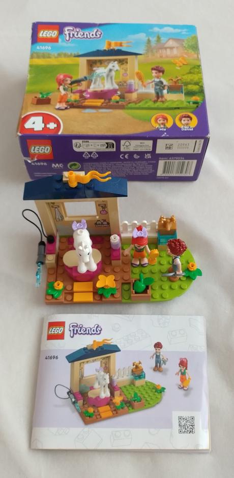Lego friends 41696 stajňa, 
