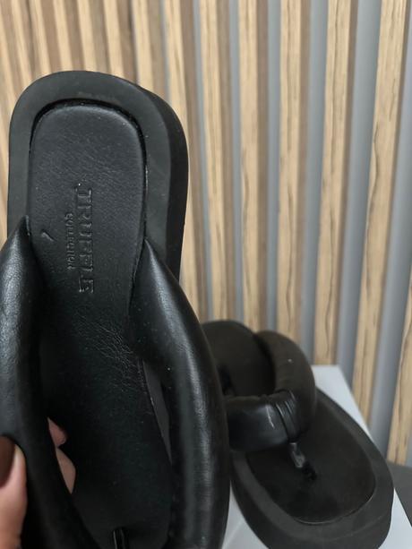 Čierne šlapky truffle, 37