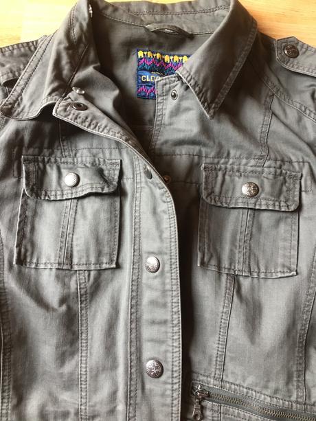 Bunda-sako, clockhouse,l