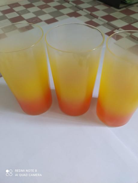 Retro sklenene pohare 12eur,