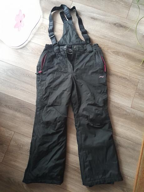 Dievčenské oteplovačky, 146