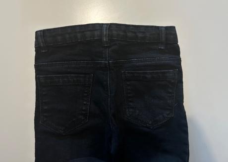 Cierne dzinsy s volanmi v.122, pepco,122