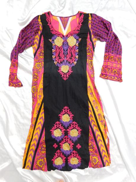 Velmi pekna tunika, 36