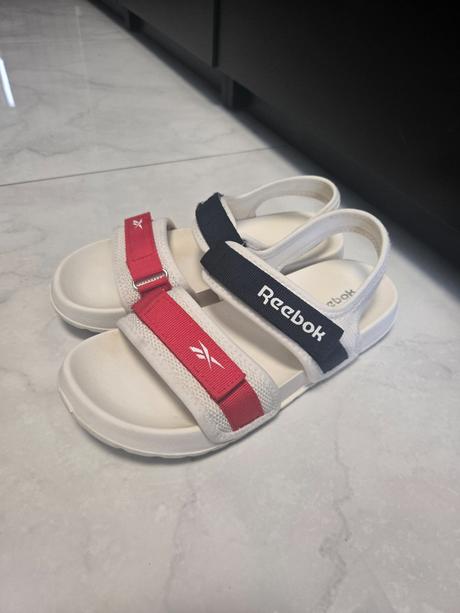 Reebok sandále, reebok,35