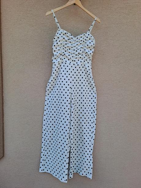 Biely bodkovaný overal bershka veľ. 40, bershka,40