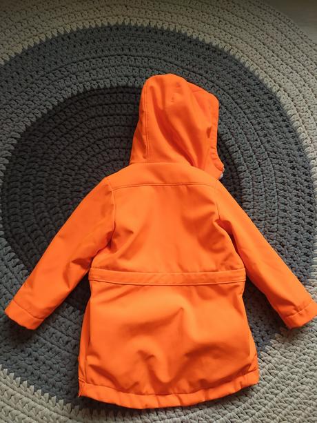 Zimní softshellová bunda podšitá beránkem, 110