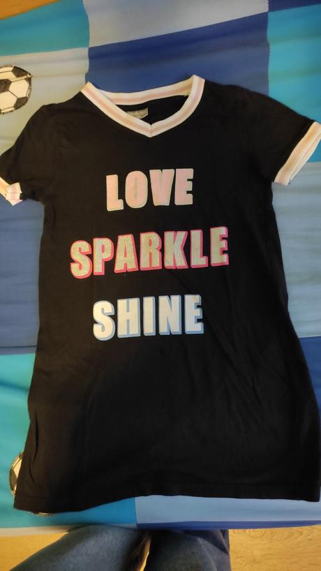 Šaty alebo tričko (pribalím plavky), 134