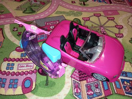 Barbie kabriolet a skúter, 
