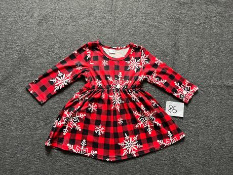 Vianočné šaty, 86