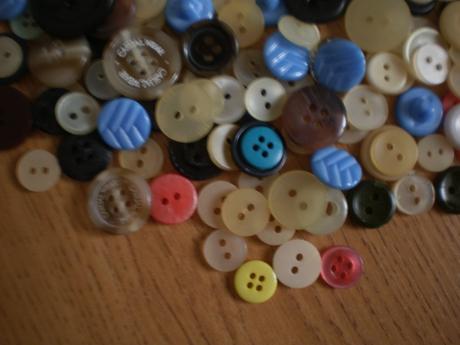 Gombíky v krabičke, 