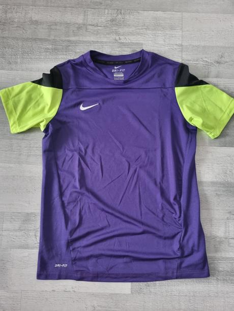 Nike tricko, nike,146