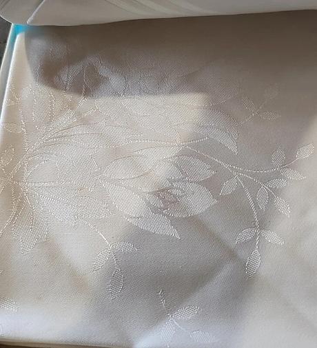 Obrus+4 prestierania, 