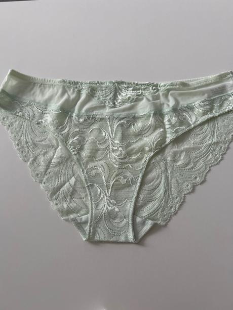 2x nohavičky contureĺe 1x gabidar, xl