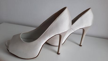 Sandále na vysokom opätku, 38