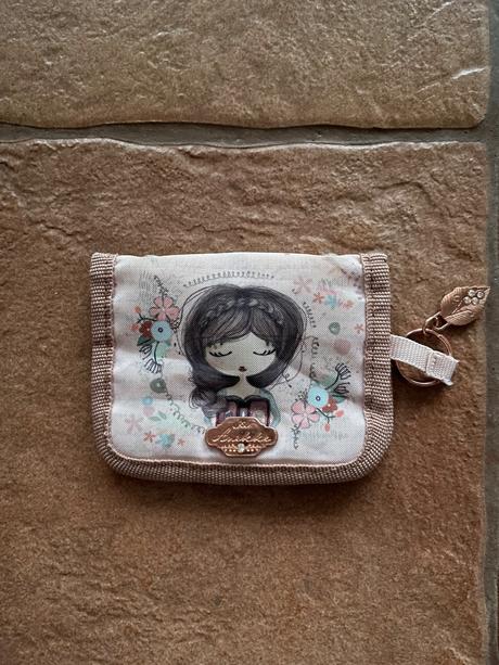 Peňaženka anekke, anekke