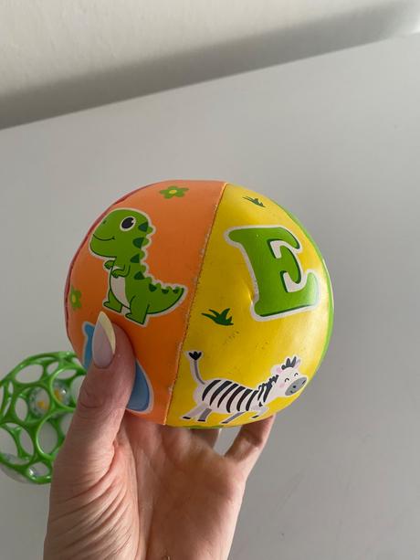 Hrkálky vo forme loptičky,